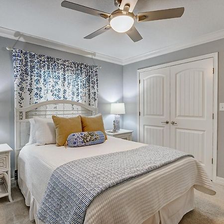 Spring Break Specials! Front Row Views - Tiki Bar - Playground Villa Bolivar Peninsula Bagian luar foto